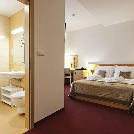 Hotel Izvir - Sava & 4*